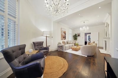 House Ridgway in Greater London