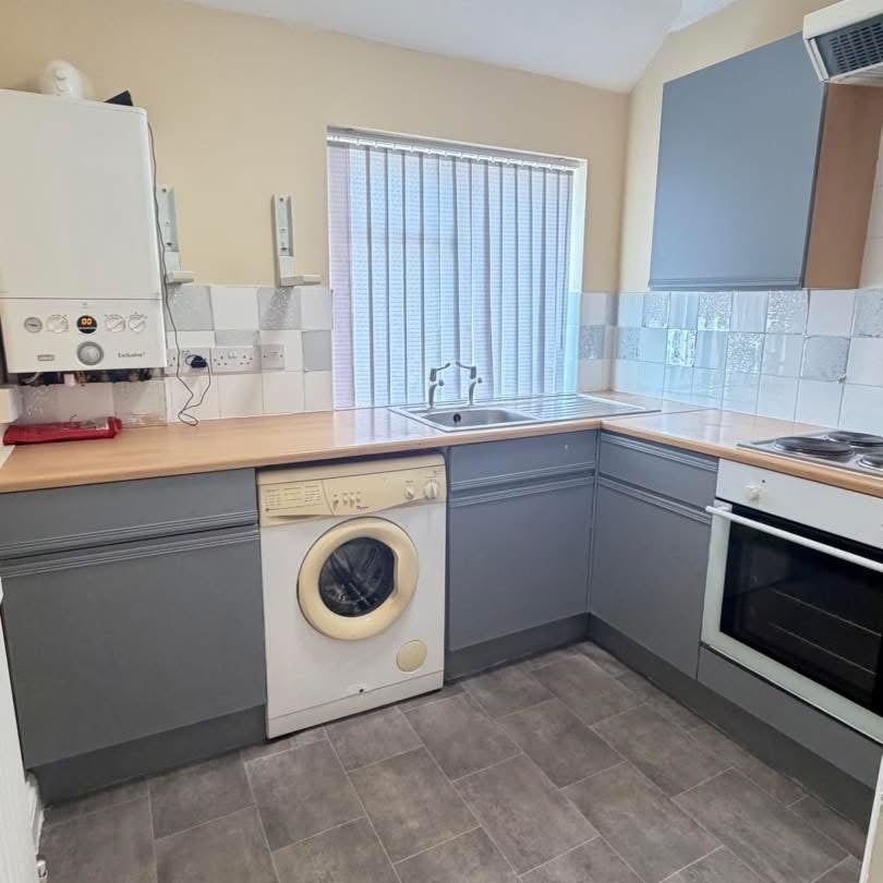 Flat Brimsdown Avenue in Greater London