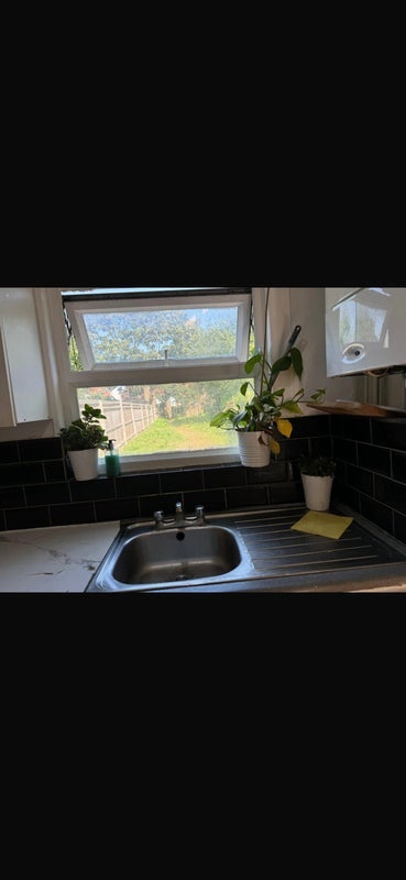 Room Frant Road in Greater London