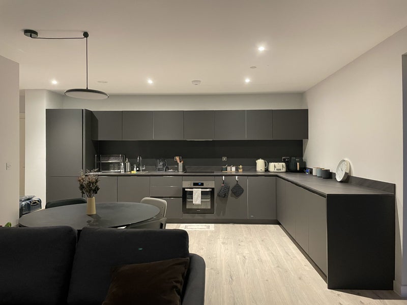 Flat Wickford Way in Greater London