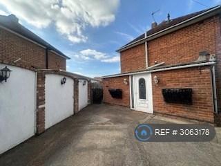 House Alan Moss Road in Charnwood