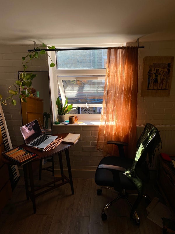 Room Bream Street in Greater London