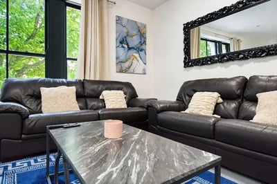 Flat Mount Stuart Square in Cardiff