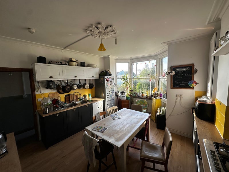 Room York Road in Bristol