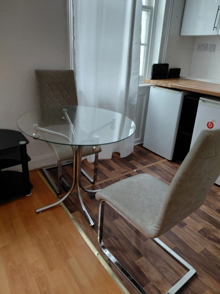 Flat Gloucester Place in City of Westminster