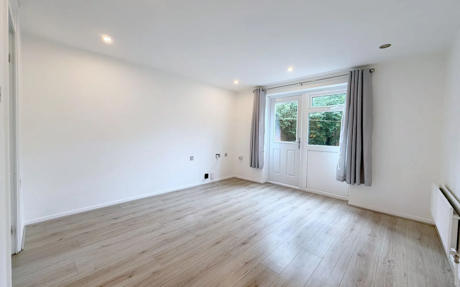 Flat Winceby Place in Coventry