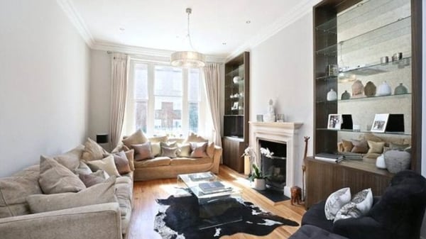 House Cathcart Road in Greater London