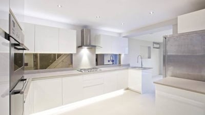 House Cathcart Road in Greater London