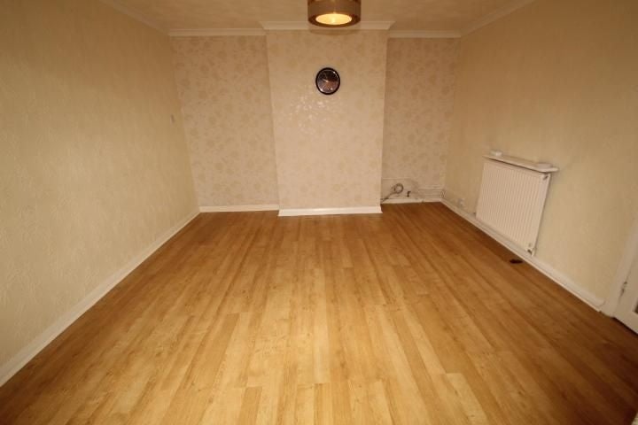 House Townson Avenue in Greater London
