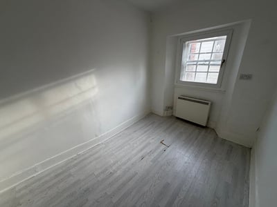 Flat Winner Hill Road in Paignton