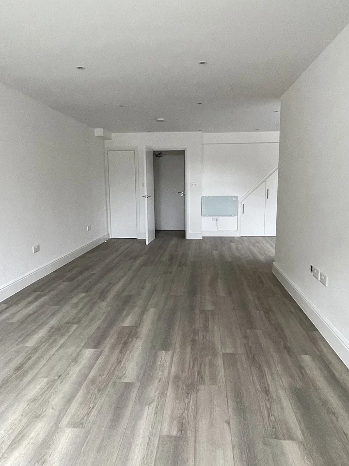 Flat Newlands Park in Greater London
