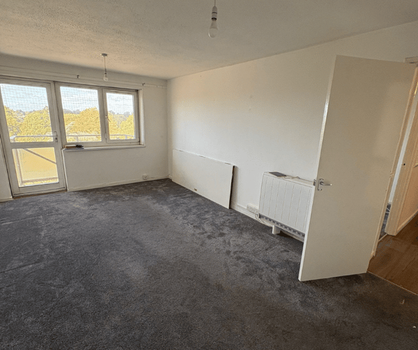 Flat Sawyers Close in Windsor
