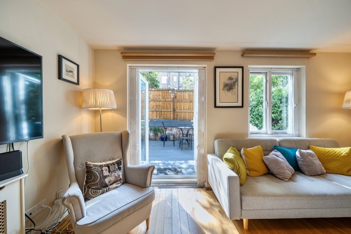 Flat Lanark Road in City of Westminster