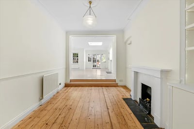 House Ordnance Hill in City of Westminster
