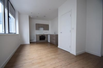 Flat Victoria Avenue in Southend-on-Sea