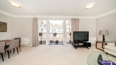 Flat Reeves Mews in City of Westminster