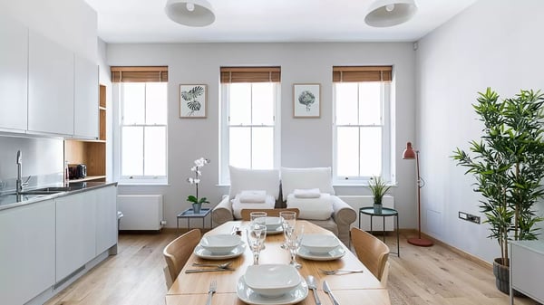 Flat Delancey Street in Greater London