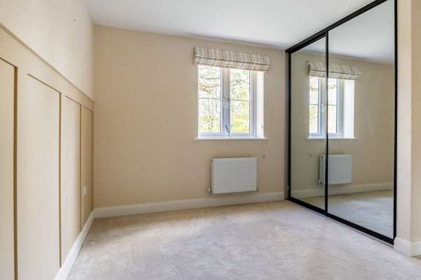 House Minerva Way in Beaconsfield