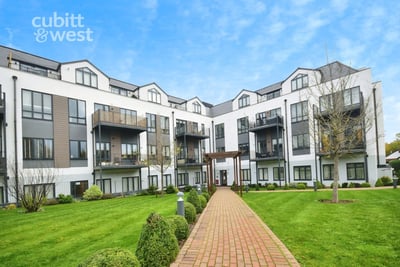 Flat Brighton Road in Greater London