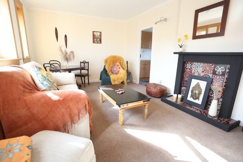Room Fernieside Avenue in City of Edinburgh