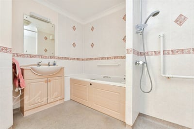Flat Norfolk Road in Thanet