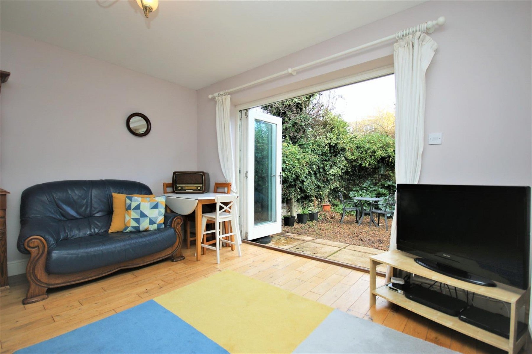Flat Palmerston Road in Greater London