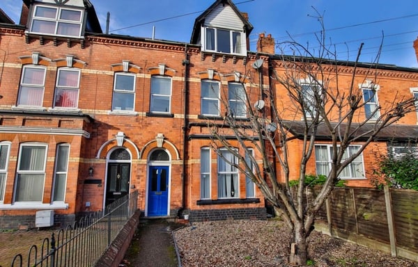Flat Ombersley Road in Worcester