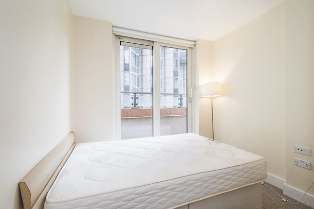 Flat Praed Street in City of Westminster