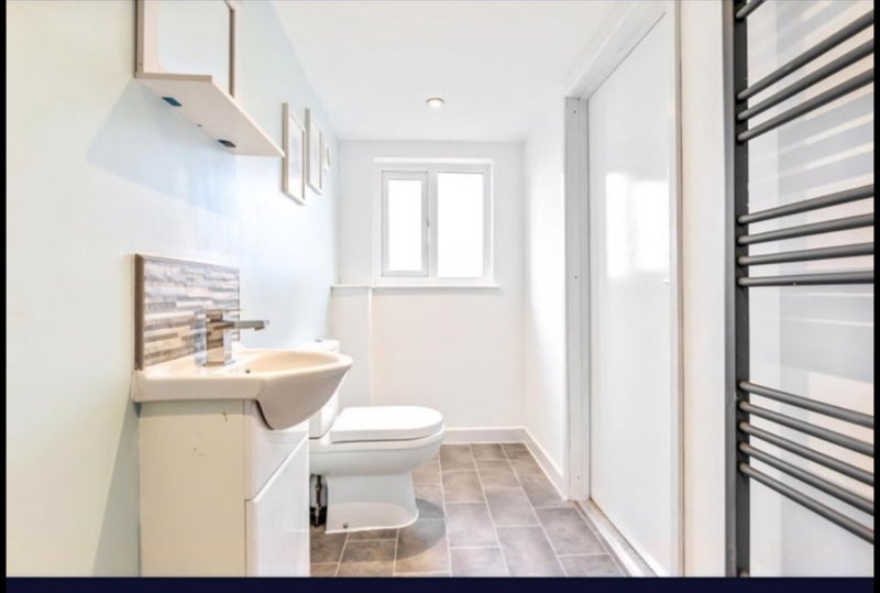 Room Briar Road in Leicester