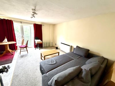 Flat Westridge Road in Southampton