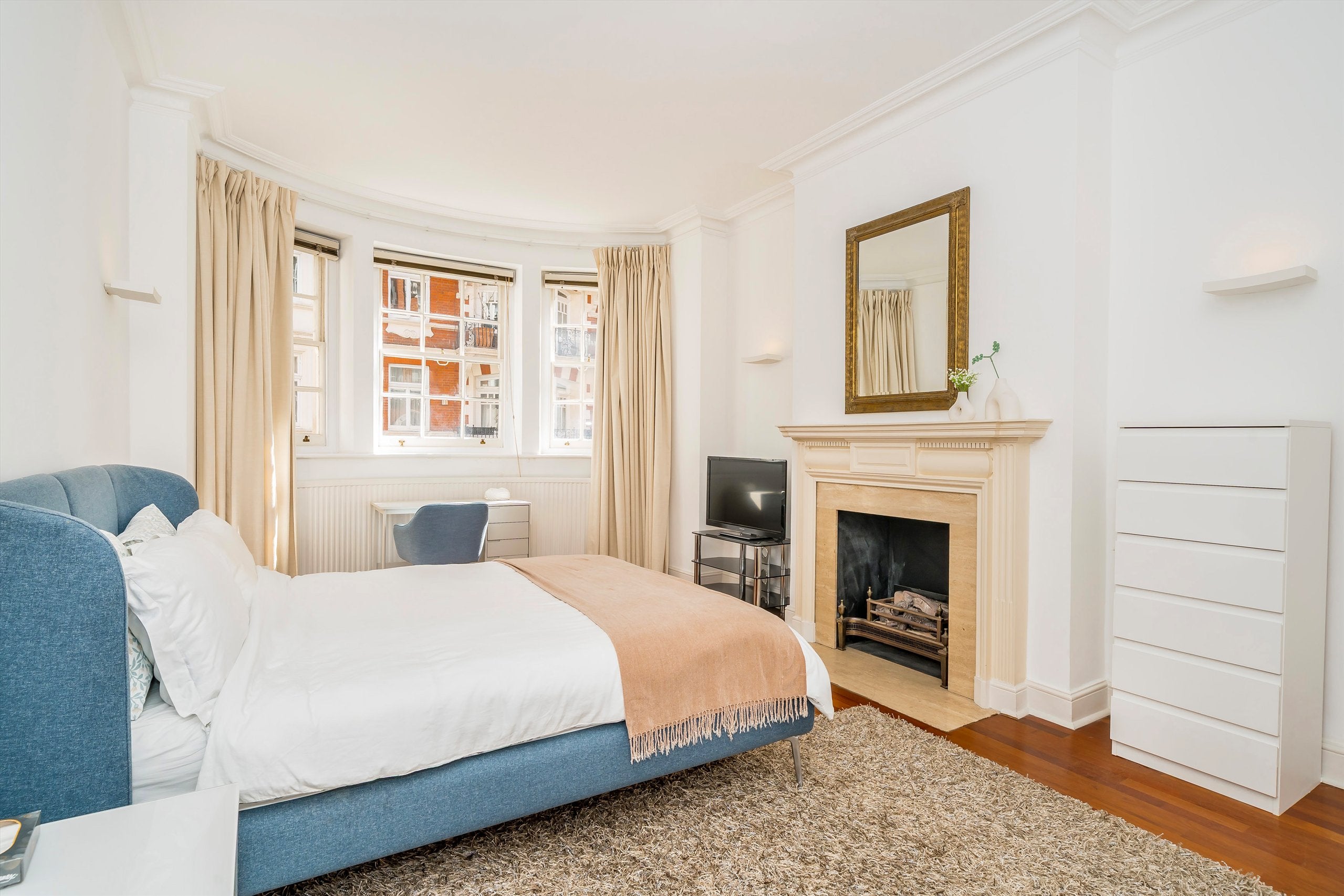 Flat Basil Street in London