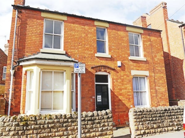 House Midland Avenue in Nottingham