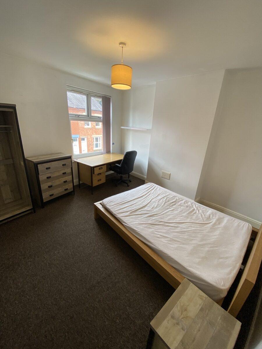 Room Bulwer Road in Leicester