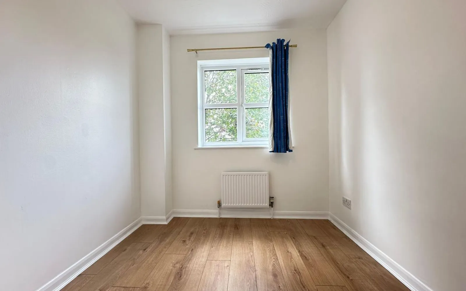 Flat Lime Close in Greater London