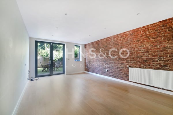 House Baltic Avenue in Greater London