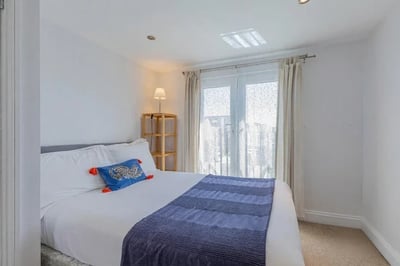 House Elm Road in Greater London