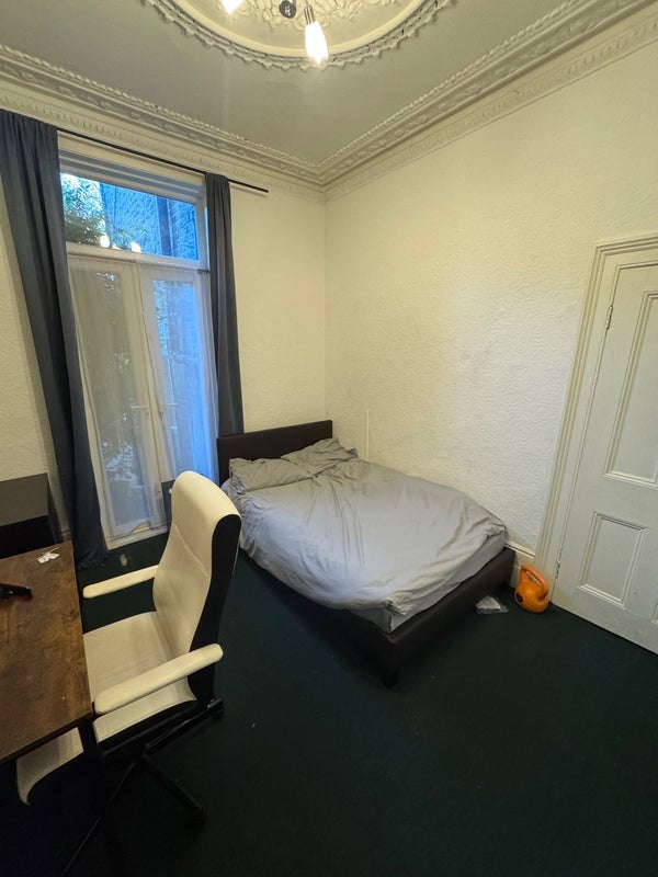 Room Fairmead Road in Greater London