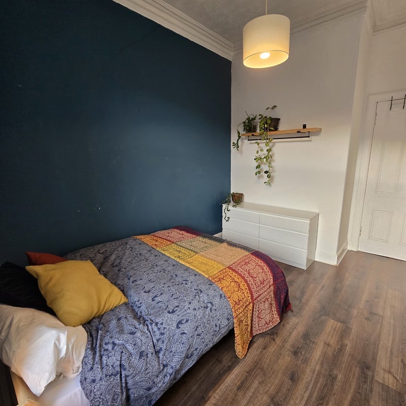 Room Forth Street in Glasgow