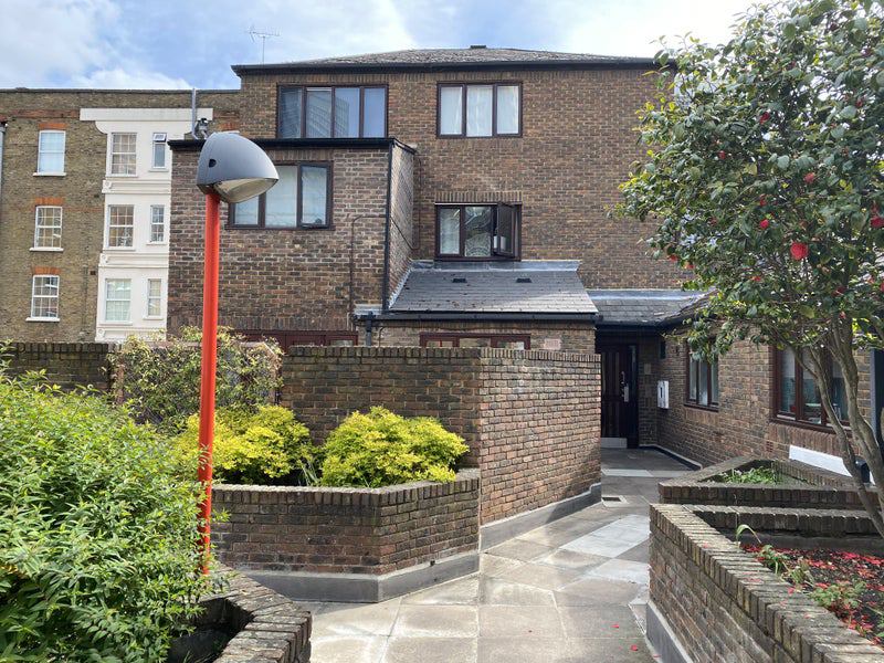 Room Goulston Street in Greater London