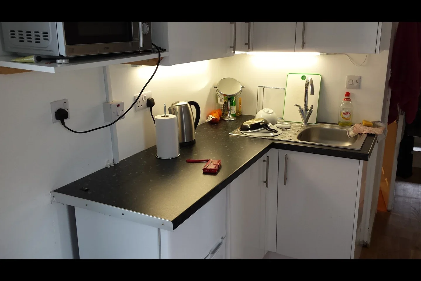 Room Oakdene Drive in Greater London