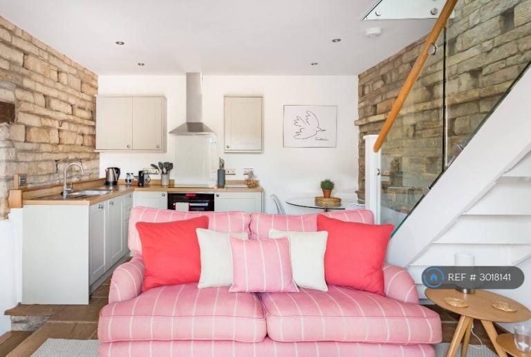 Flat Abson Road in Bristol