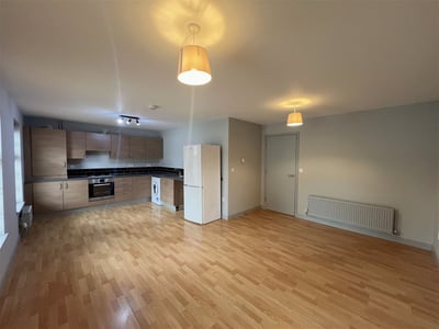 Flat Medlar Croft in Barnsley
