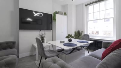 Flat Highbury Grove in Greater London