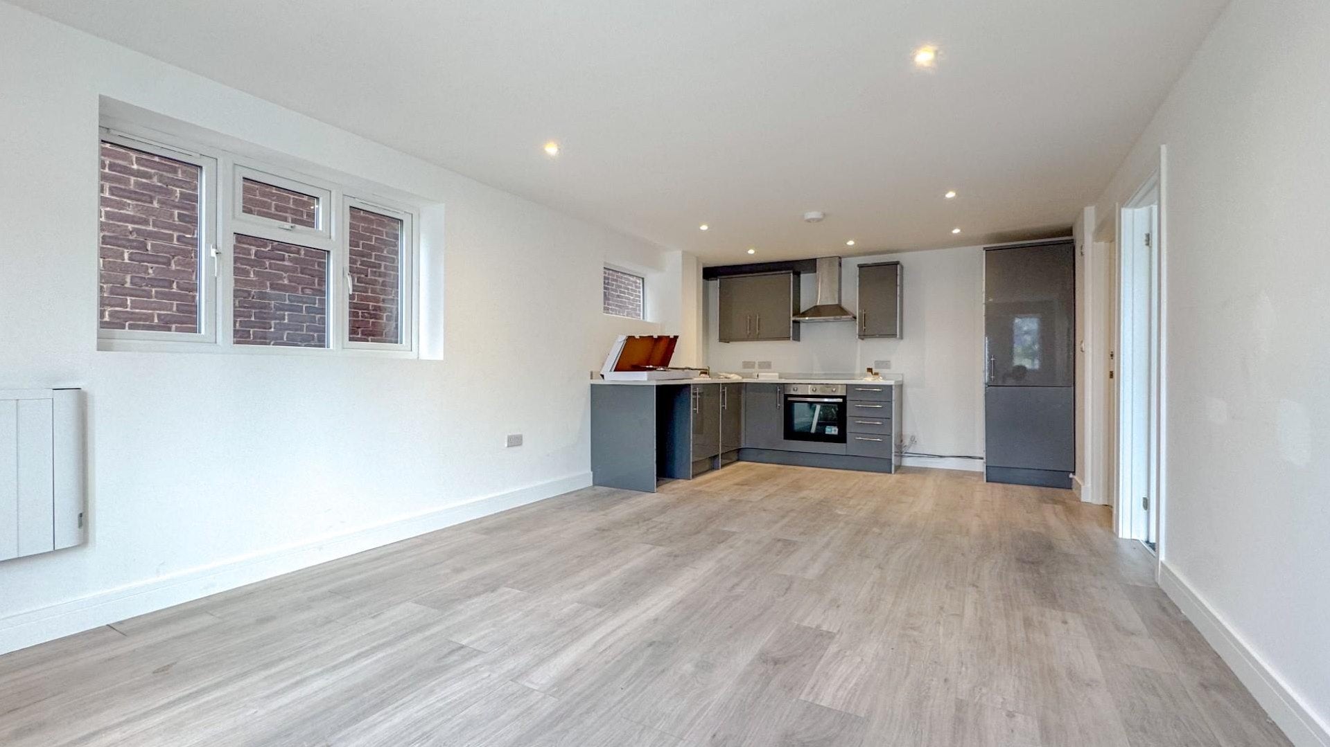 Flat Crossbrook Street in Cheshunt