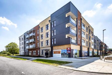 Flat Anniversary Avenue West in Cherwell District