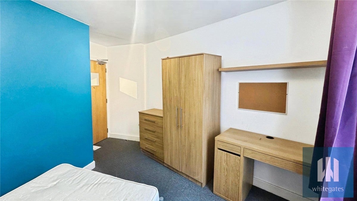 Room Firth Street in Kirklees