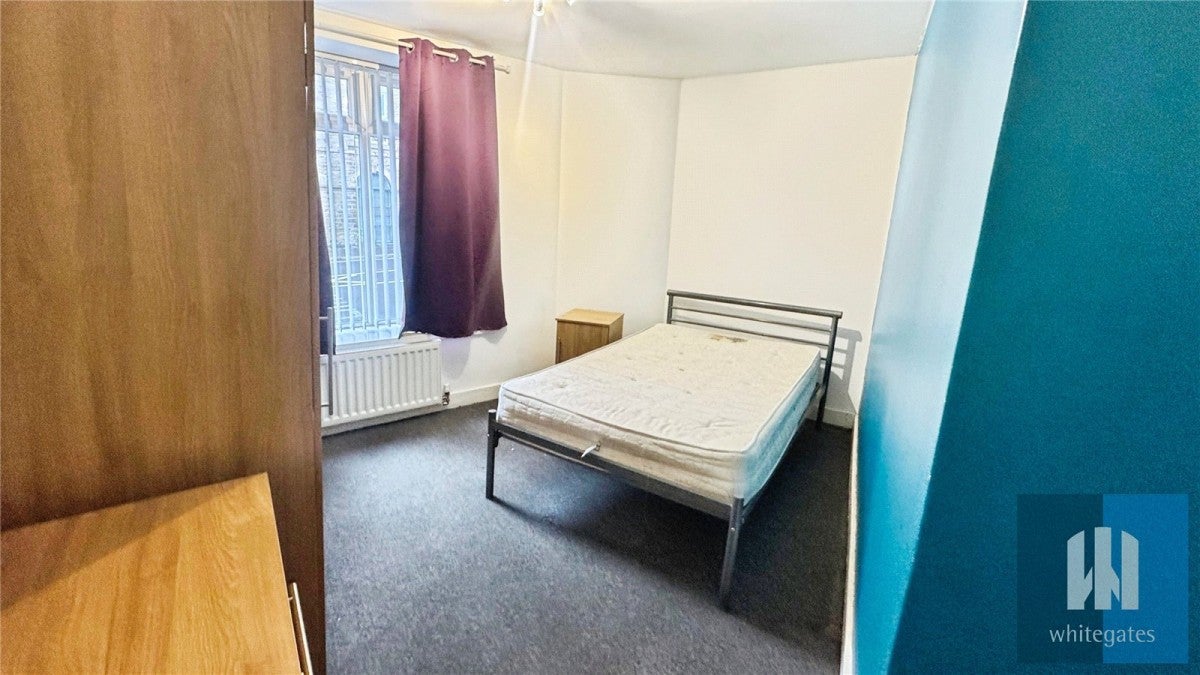 Room Firth Street in Kirklees