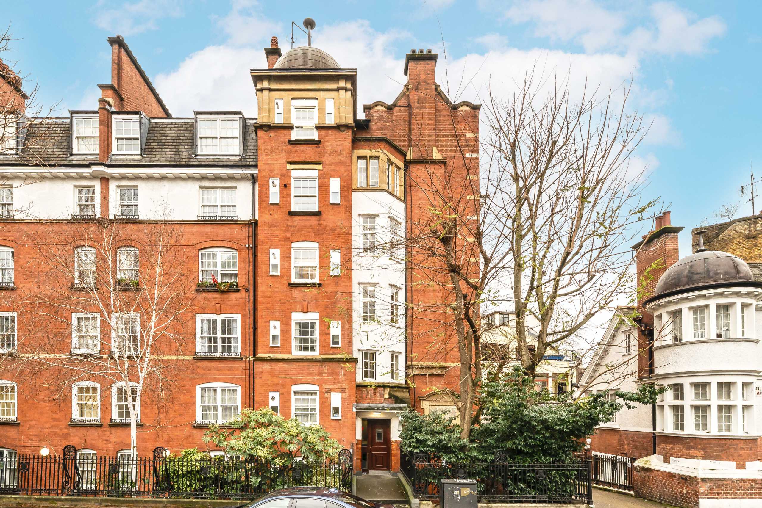 Flat Flaxman Terrace in Greater London