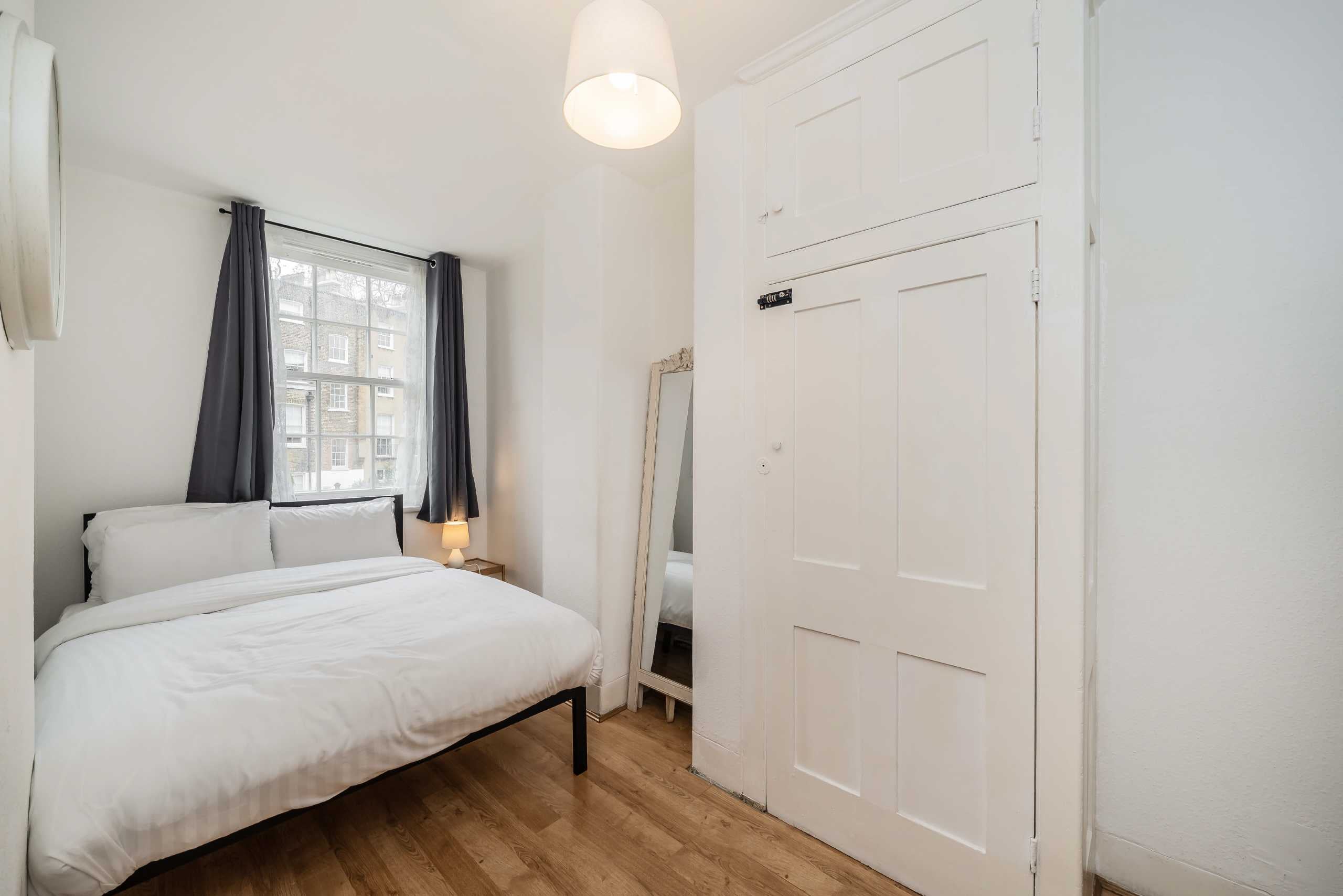Flat Flaxman Terrace in Greater London