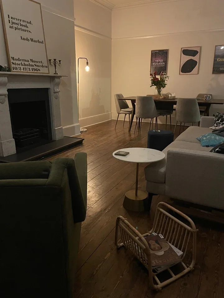 Flat Balham High Road in Greater London